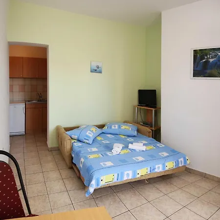 Lejlighed & Petra - One Bedroom With Terrace *