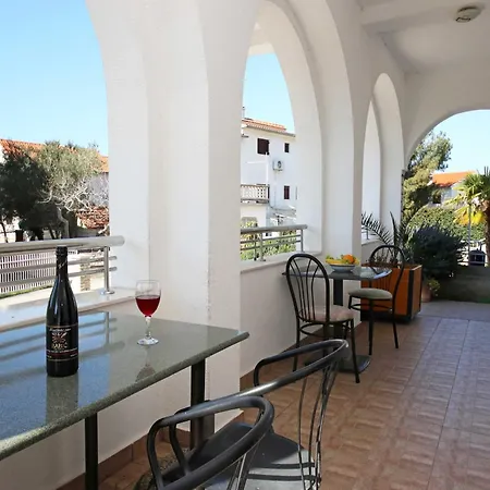 & Petra - One Bedroom With Terrace * Zaboric